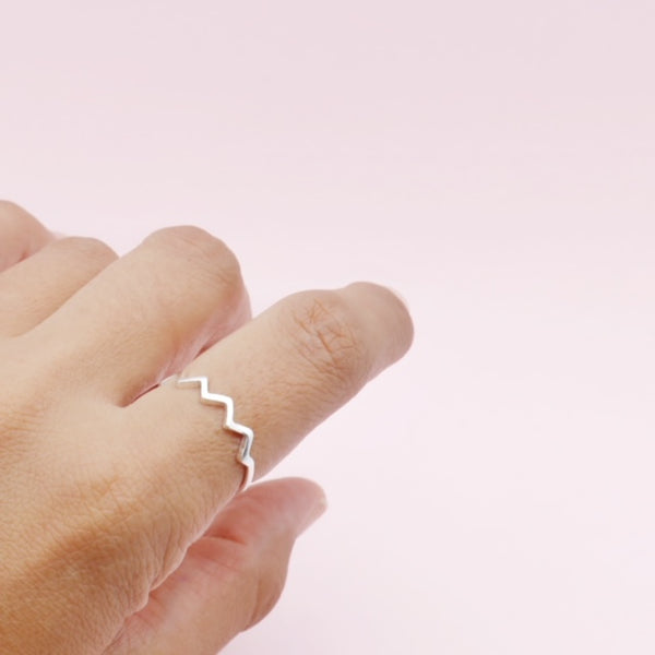 Anillo discount zig zag