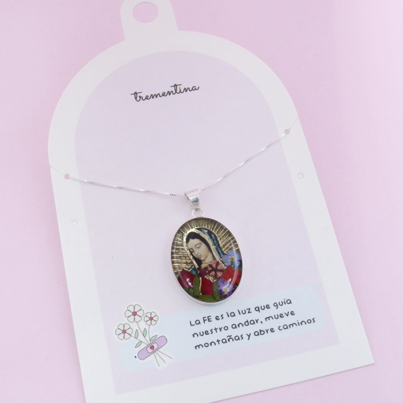 Collar Virgen de Guadalupe con Flores Eternas Grande