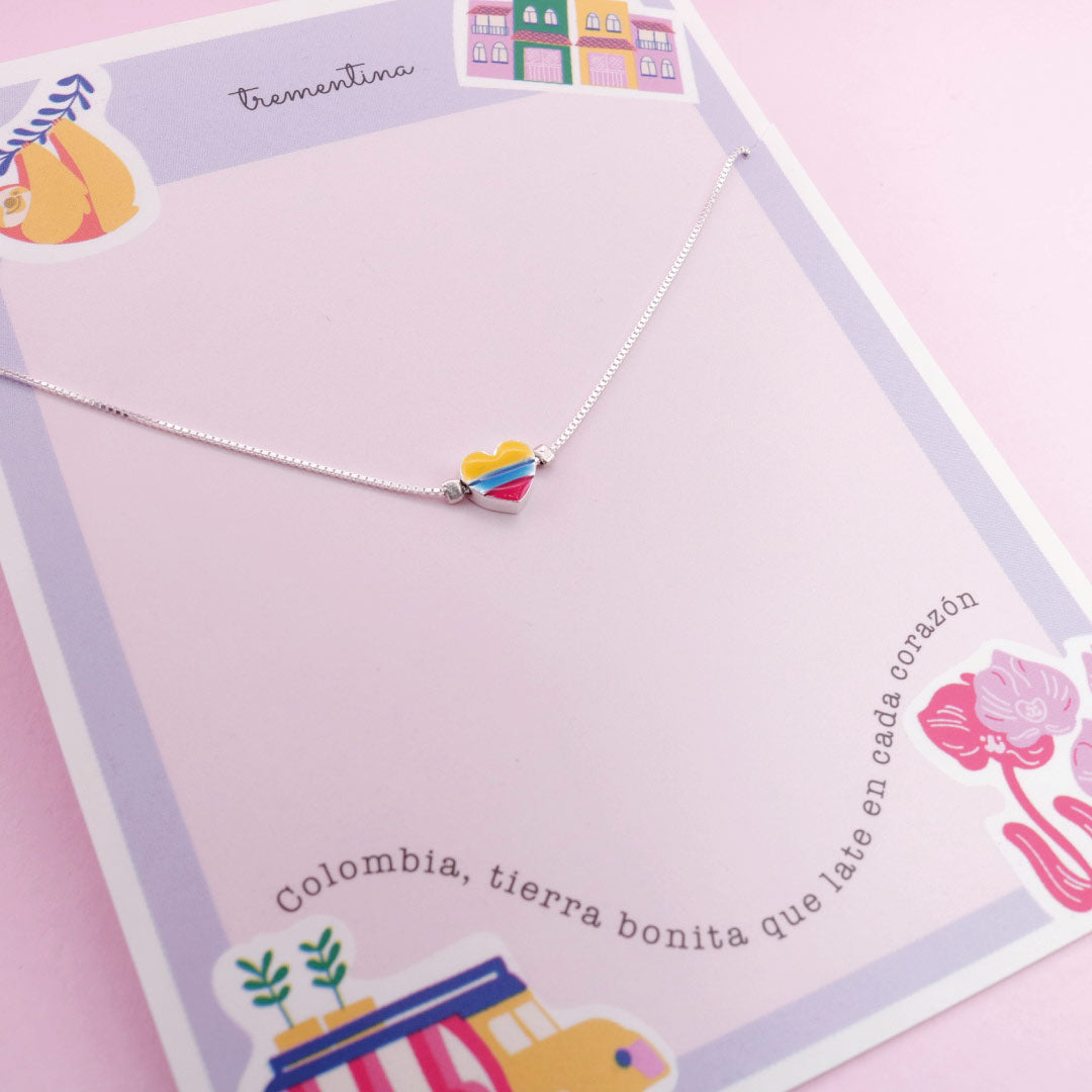 Pulsera Corazón con Colores de Colombia