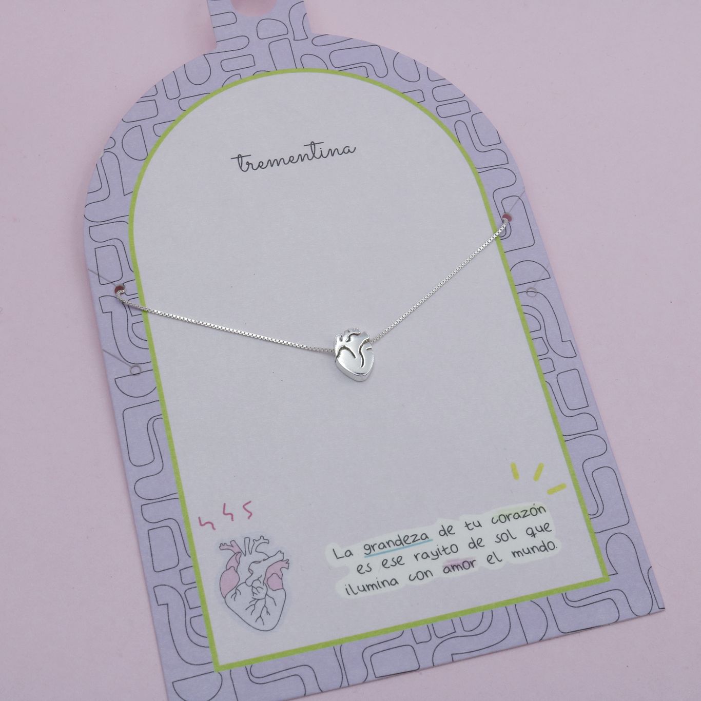 Collar en Plata Un Corazón que Late