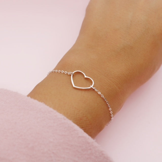Pulsera en Plata Silueta Corazón