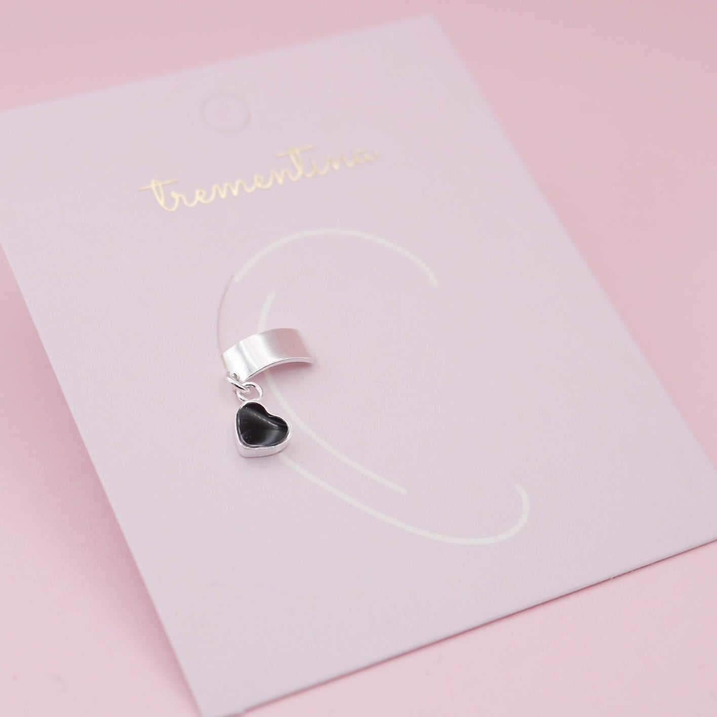 Earcuff De Plata 4 Corazones Negro