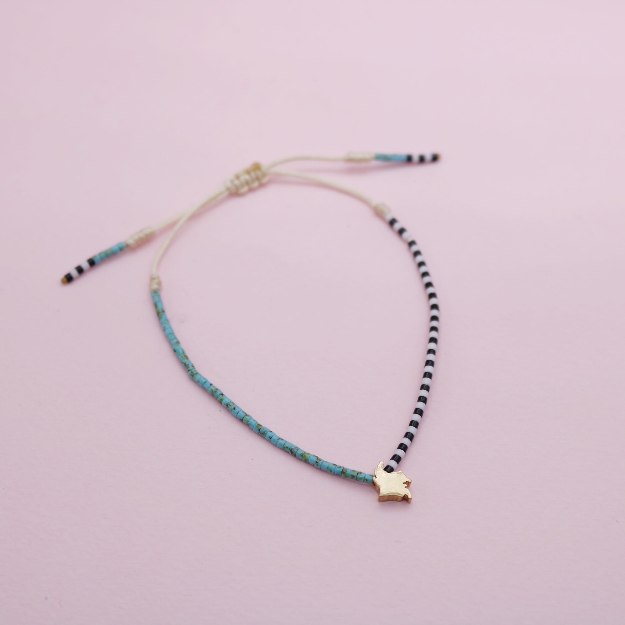 Pulsera Sencilla Mostacilla Colombia Mini Dorado