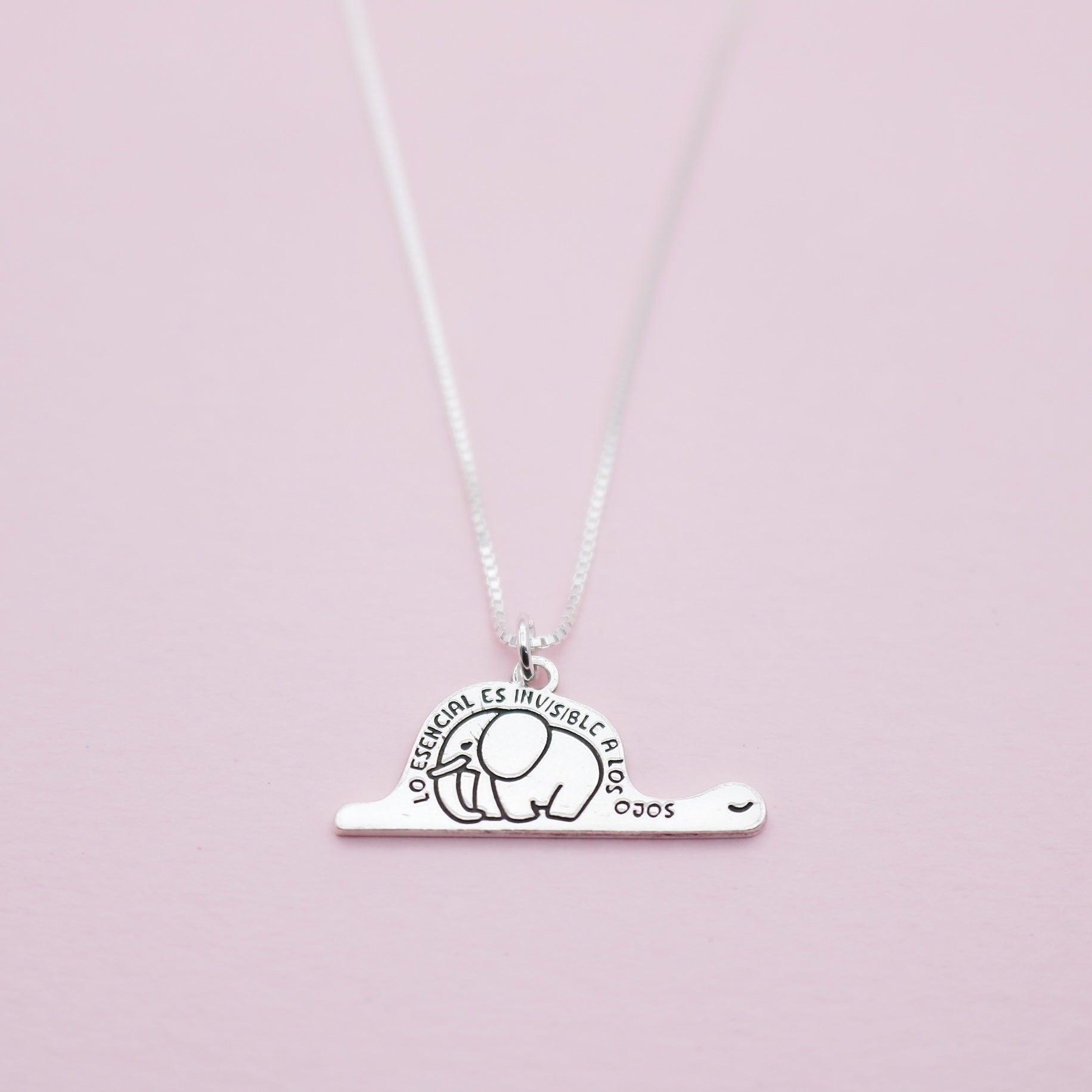 Collar de Plata Lo Esencial es Invisible a los Ojos