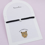 Pulsera Letra Plata Hilo Negro