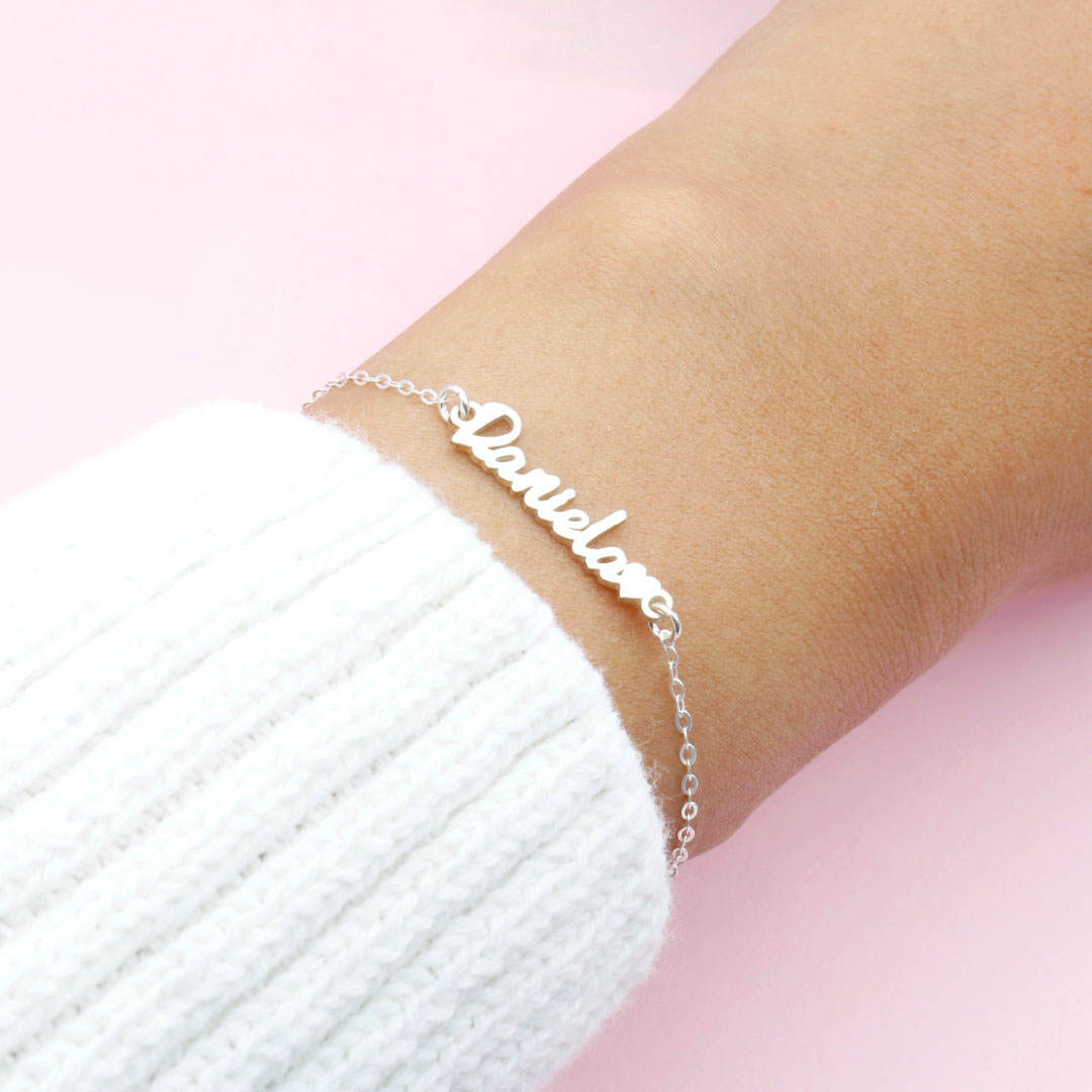 Pulsera de Plata Nombre o Palabra Tipografía Daniela
