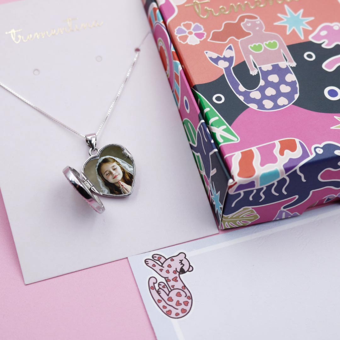 Relicario en Plata Virgen Corazón