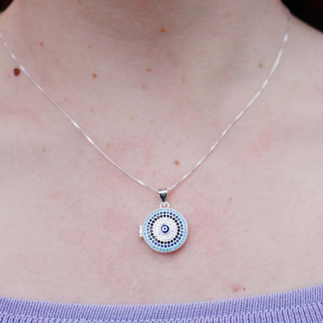 Relicario en Plata Grande Ojo