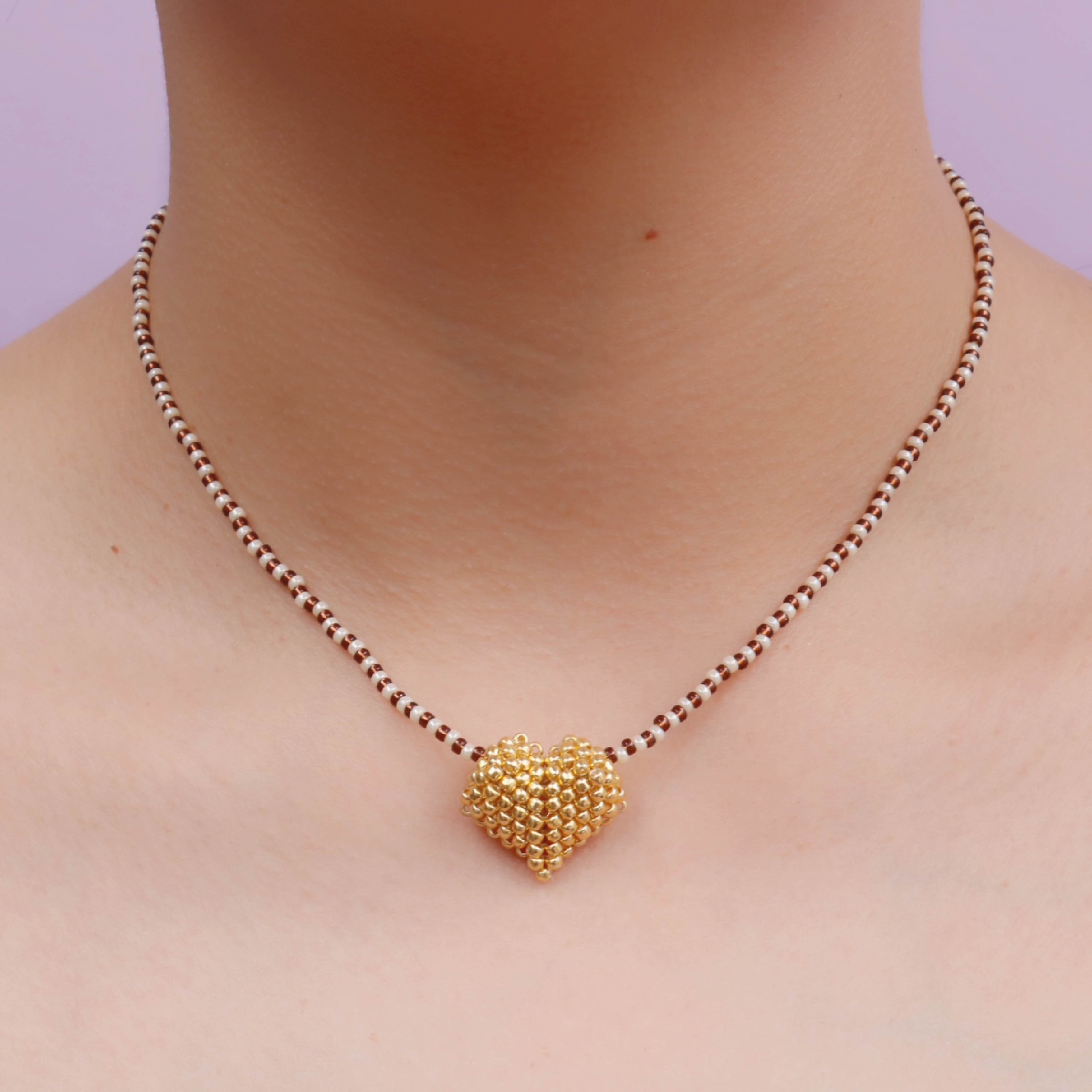 Collar Miyuki Corazón Dorado