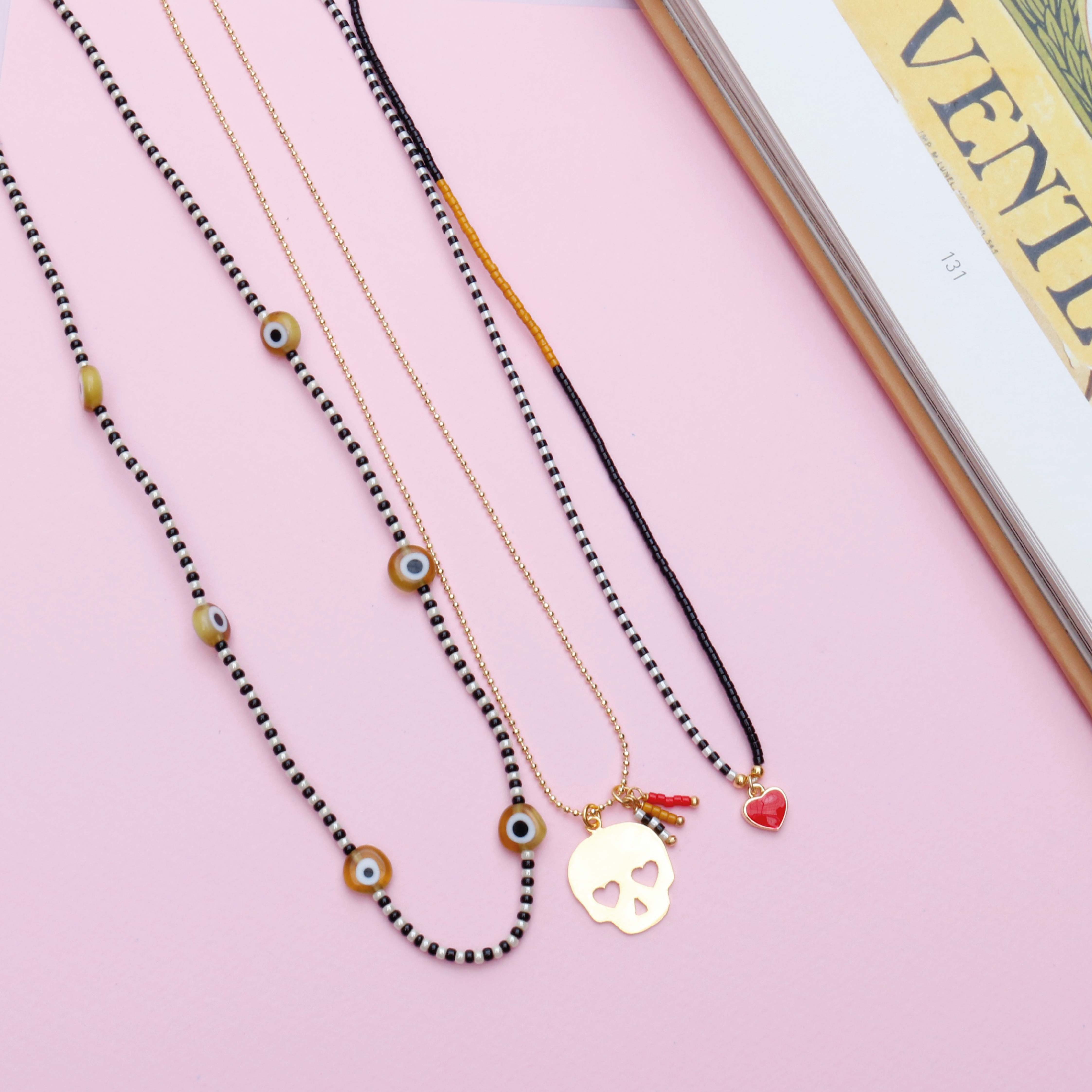 Collar Triple Dorado Skull Pops